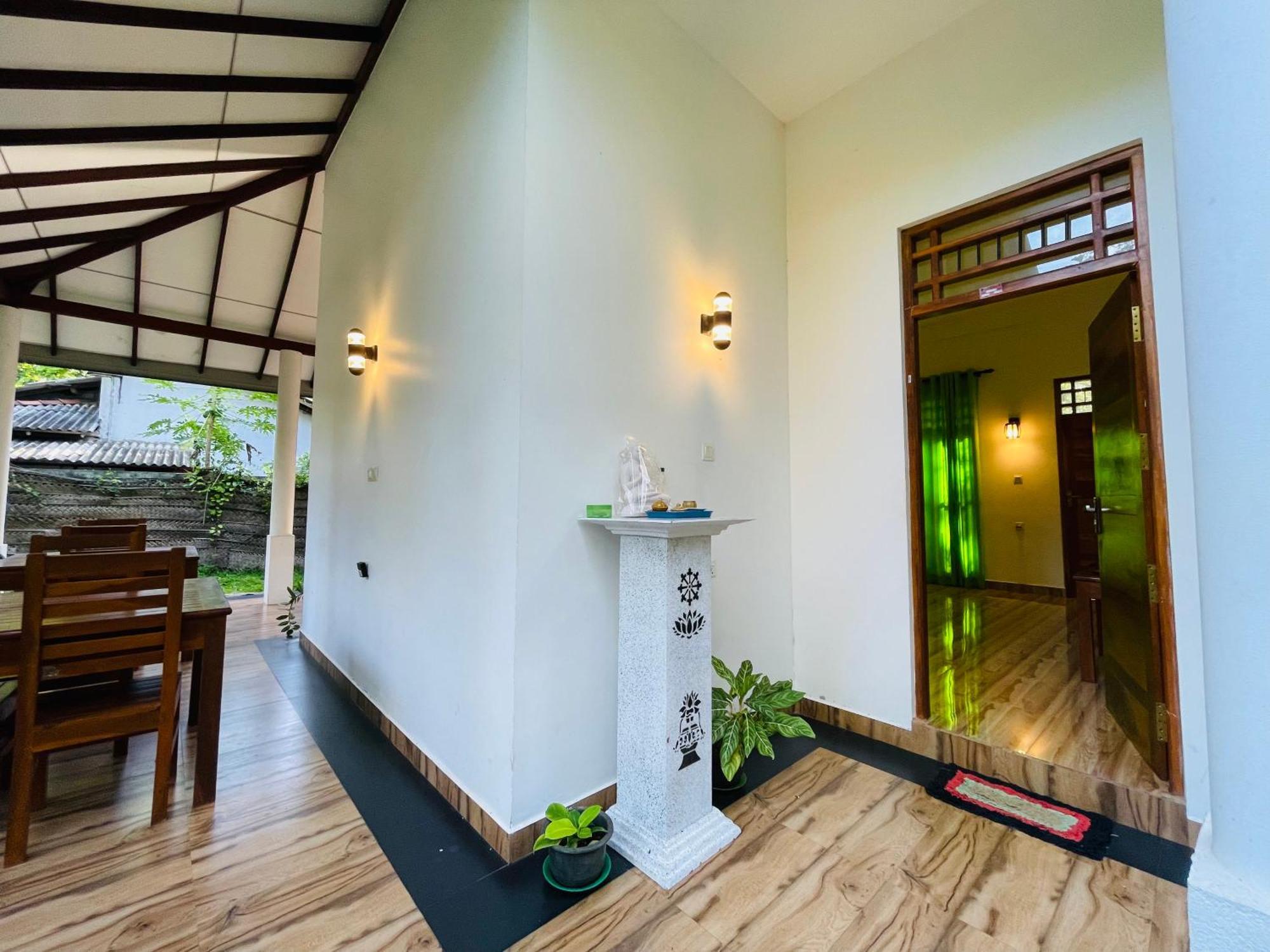 Yala Safari River View Hotel Tissamaharama Ngoại thất bức ảnh